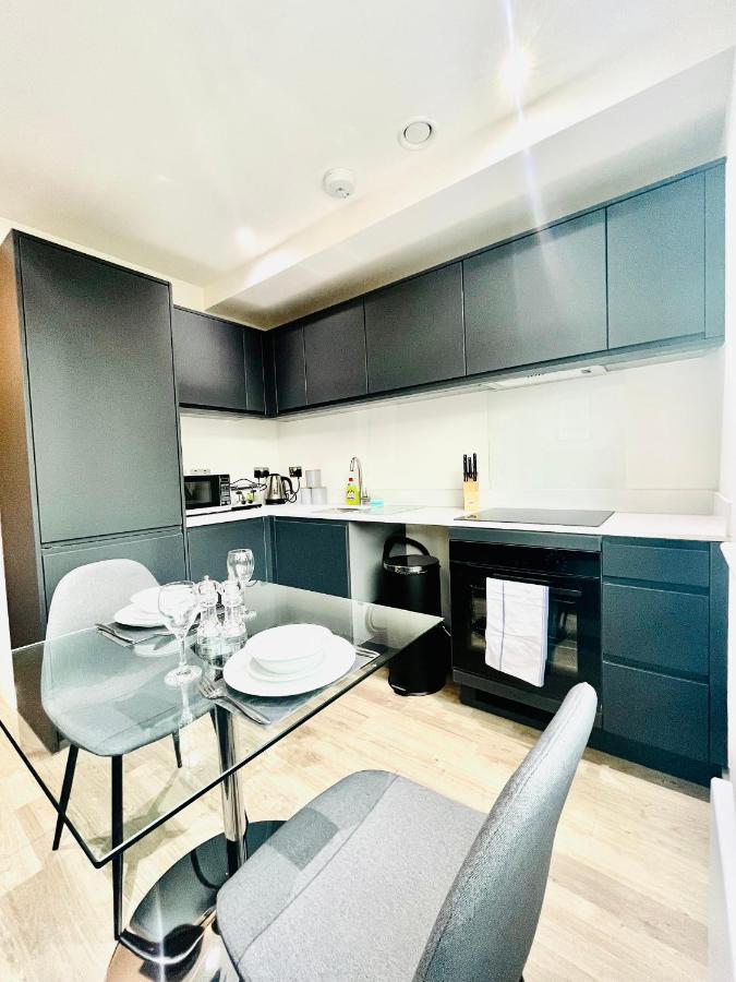 Stylish Studio Apartment Near To Old Trafford Stadium Mánchester Exterior foto