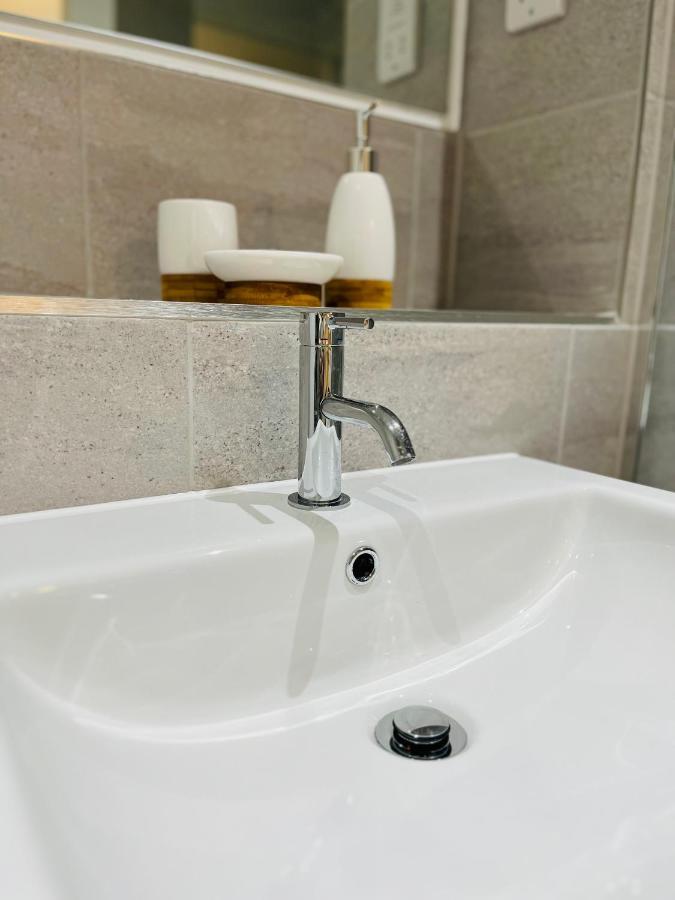 Stylish Studio Apartment Near To Old Trafford Stadium Mánchester Exterior foto